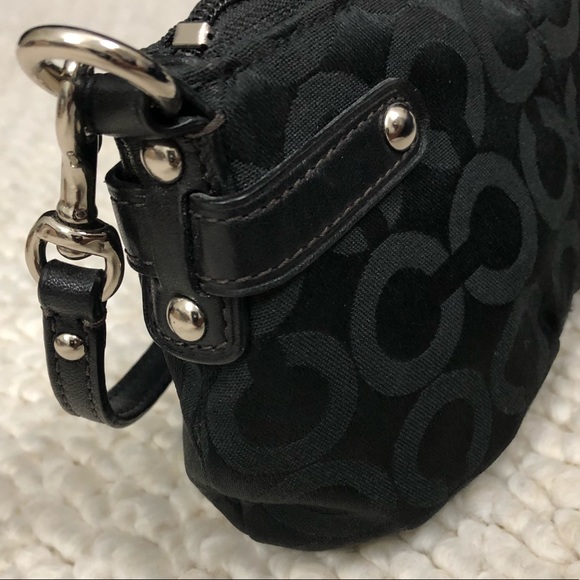 Coach | Signature Black Wristlet With Chain Detail - Picture 5 of 8